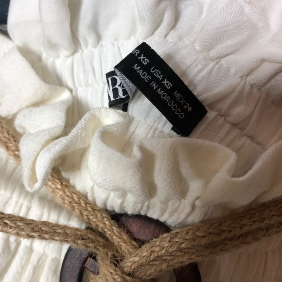 💥24 HR CLEAR-OUT💥 Zara Mini Bubble Skirt - Picture 3 of 4